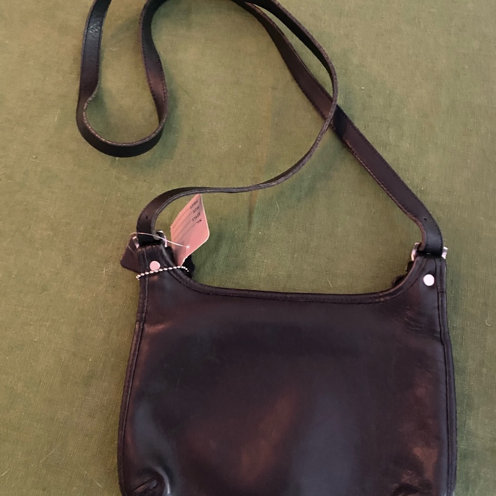 Small COACH 1980s? Vintage Black Leather Crossbody Bag